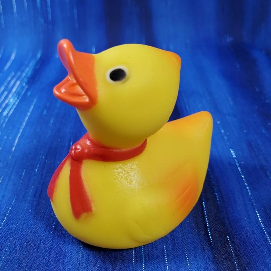 Red Ribbon Duckie - Click Image to Close