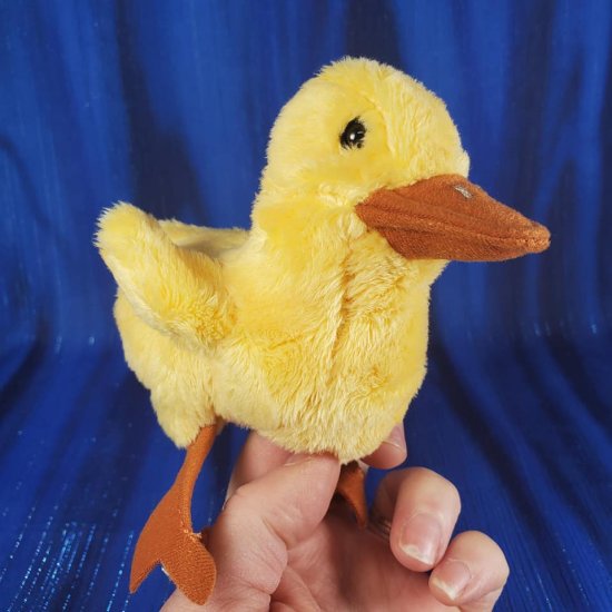 Mini Duckling Finger Puppet from Folkmanis - Click Image to Close