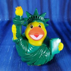 Statue Of Liberty Rubber Duck – City Merch – Fun Baby Or Kids Bath Toy