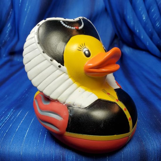 Queen Elizabeth I Rubber Duck from Yarto - Click Image to Close